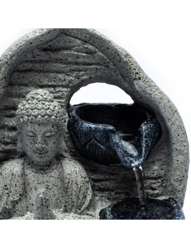 Bouddha gris cascade